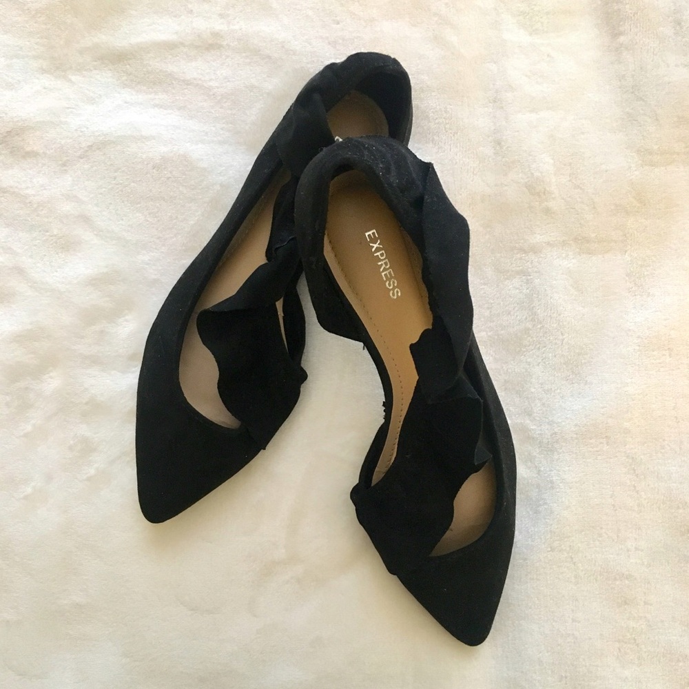 Express Ruffle Pointed Toe Flats - Picture 4 of 6